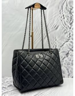 CHANEL REISSUE TOTE BAG IN BLACK AGED CALFSKIN LEATHER