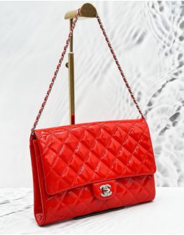 (CLEAR STOCK) CHANEL CLUTCH ON CHAIN IN RED PATENT LEATHER