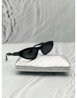 BALENCIAGA CAT EYE SUNGLASSES IN BLACK ACETATE