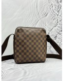 LOUIS VUITTON TROTTEUR BEAUBOURG MESSENGER BAG IN BROWN DAMIER EBENE CANVAS