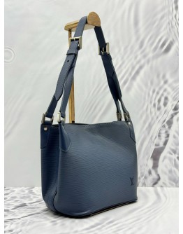 LOUIS VUITTON MANDARA PM SHOULDER BAG IN BLUE EPI LEATHER