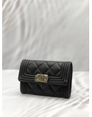 (UNUSED) CHANEL BOY FLAP CARD HOLDER IN BLACK CAVIAR LEATHER -FULL SET-