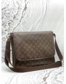 LOUIS VUITTON BEAUBOURG MM MESSENGER BAG IN BROWN MONOGRAM CANVAS 