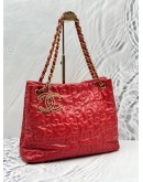 CHANEL PUZZLE TOTE BAG IN BRIGHT RED PATENT LEATHER
