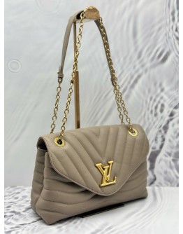 (LIKE NEW) MICROCHIP LOUIS VUITTON NEW WAVE CHAIN BAG IN TAUPE CALFSKIN LEATHER