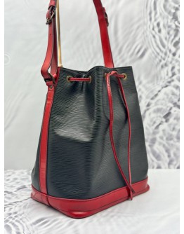 LOUIS VUITTON NOE BUCKET BAG IN BLACK EPI LEATHER WITH RED CALFSKIN LEATHER