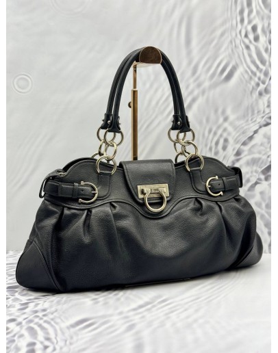 SALVATORE FERRAGAMO GANCINI SHOULDER BAG IN BLACK LEATHER