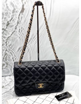 CHANEL CLASSIC JUMBO DOUBLE FLAP SHOULDER BAG IN BLACK LAMBSKIN LEATHER