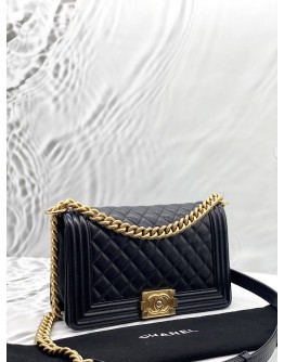 (LIKE NEW) CHANEL BOY MEDIUM SHOULDER BAG IN BLACK CAVIAR LEATHER