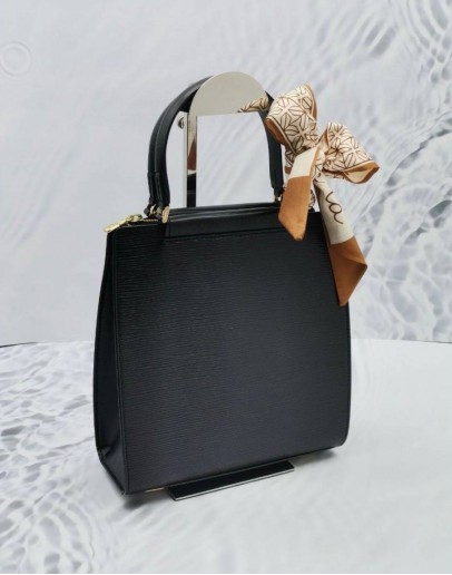 (CLEAR STOCK) LOUIS VUITTON FIGARI TOP HANDLE BAG IN BLACK EPI LEATHER