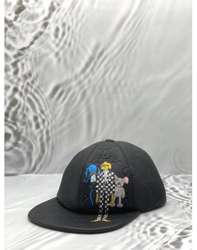 LOUIS VUITTON LV FRIENDS CAP IN BLACK MONOGRAM TAURILLON LEATHER