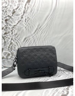 LOUIS VUITTON STEAMER MESSENGER BAG IN BLACK MONOGRAM TAURILLON LEATHER