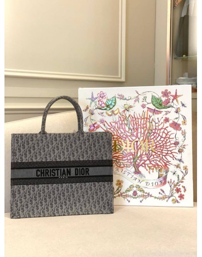 (LIKE NEW) CHRISTIAN DIOR LARGE DIOR BOOK TOTE IN GREY DIOR OBLIQUE EMBROIDERY