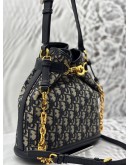 CHRISTIAN DIOR C’IEST MEDIUM BUCKET BAG IN BLUE DIOR OBLIQUE JACQUARD WITH LEATHER