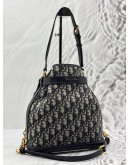 CHRISTIAN DIOR C’IEST MEDIUM BUCKET BAG IN BLUE DIOR OBLIQUE JACQUARD WITH LEATHER