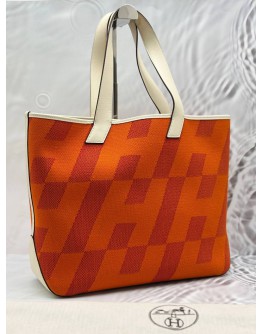 HERMES CABAS H EN BIAIS 40 TOTE BAG IN ORANGE TOILE H CANVAS WITH OFF WHITE SWIFT LEATHER