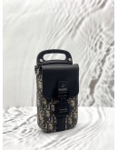 CHRISTIAN DIOR SADDLE VERTICAL POUCH IN BLUE DIOR OBLIQUE JACQUARD WITH BLACK GRAINED CALFSKIN LEATHER