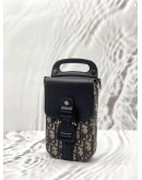 CHRISTIAN DIOR SADDLE VERTICAL POUCH IN BLUE DIOR OBLIQUE JACQUARD WITH BLACK GRAINED CALFSKIN LEATHER