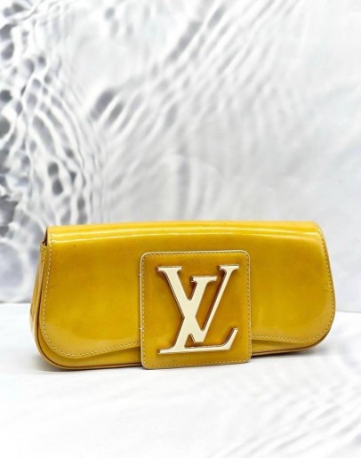 (CLEAR STOCK) LOUIS VUITTON SOBE CLUTCH IN YELLOW PATENT LEATHER