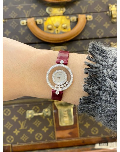 (UNUSED) 2024 CHOPARD HAPPY DIAMONDS 18K 750 WHITE GOLD REF 203957 MOTHER OF PEARL DIAL 24MM QUARTZ WATCH -FULL SET-