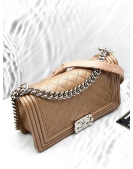 CHANEL BOY MEDIUM SHOULDER BAG IN BROWN CALFSKIN LEATHER