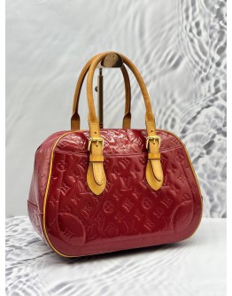 LOUIS VUITTON SUMMIT DRIVE BAG IN RED MONOGRAM VERNIS LEATHER