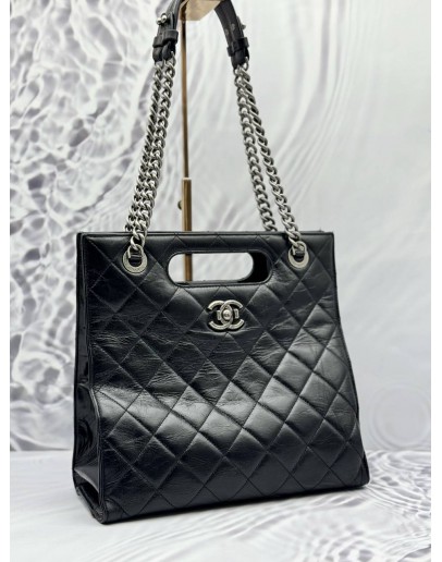 (SPECIAL PRICE) 2017 CHANEL BOY TOTE BAG IN BLACK AGED CALFSKIN LEATHER