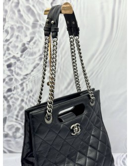 (SPECIAL PRICE) 2017 CHANEL BOY TOTE BAG IN BLACK AGED CALFSKIN LEATHER