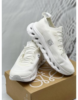 (LIKE NEW) ON X LOEWE CLOUDTILT SNEAKERS SIZE 42 IN ALL WHITE COLORWAY -FULL SET- 