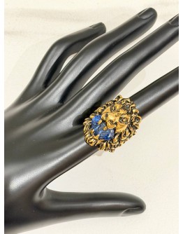 (LIKE NEW) GUCCI LION HEAD RING SIZE 16 IN ANTIQUED GOLD METAL WITH BLUE CRYSTAL