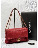 CHANEL CHIC FLAP SHOULDER BAG IN RED AGED CALFSKIN LEATHER