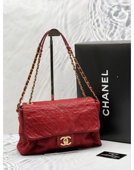CHANEL CHIC FLAP SHOULDER BAG IN RED AGED CALFSKIN LEATHER