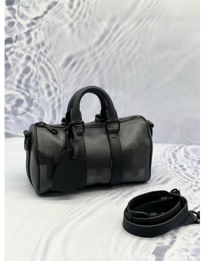 (LIKE NEW) LOUIS VUITTON KEEPALL BANDOULIERE 25 IN BLACK DAMOFLAGE CANVAS 