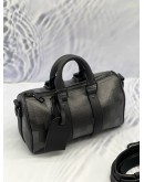 (LIKE NEW) LOUIS VUITTON KEEPALL BANDOULIERE 25 IN BLACK DAMOFLAGE CANVAS 