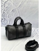 (LIKE NEW) LOUIS VUITTON KEEPALL BANDOULIERE 25 IN BLACK DAMOFLAGE CANVAS 