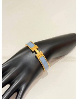 (LIKE NEW) HERMES CLIC H BRACELET IN YELLOW GOLD PLATED WITH BLEU ORAGE ENAMEL