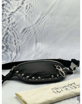 ALEXANDER MCQUEEN HARNESS STUDDED BELT BAG IN BLACK CALFSKIN LEATHER