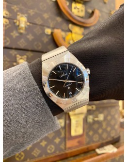 (UNUSED) 2023 OMEGA CONSTELLATION DATE REF 131.10.36.60.01.001 BLACK DIAL 36MM QUARTZ WATCH -FULL SET-