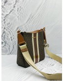 MICHAEL KORS JET SET TRAVEL CROSSBODY BAG IN BROWN SIGNATURE CANVAS WITH LIGHT BROWN LEATHER 