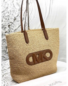MICHAEL KORS ELIZA EXTRA LARGE EMPIRE LOGO STRAW TOTE BAG IN BEIGE RAFIA WITH BROWN LEATHER