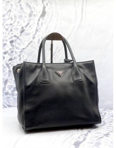 PRADA SHOPPING TOTE BAG IN BLACK VITELLO DAINO LEATHER