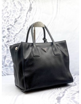PRADA SHOPPING TOTE BAG IN BLACK VITELLO DAINO LEATHER