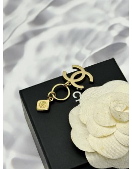 CHANEL HOLIDAY NOVELTY LIMITED EDITION CHARM IN GOLD PLATED