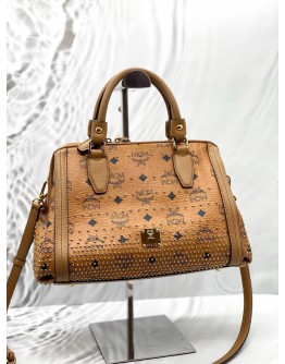 MCM STUDDED TOTE BAG IN BROWN VISETOS LEATHER