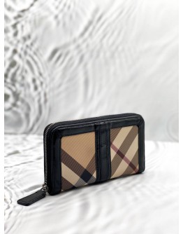 BURBERRY ZIP AROUND WALLET IN BEIGE NOVA CHECK CANVAS WITH BLACK LEATHER