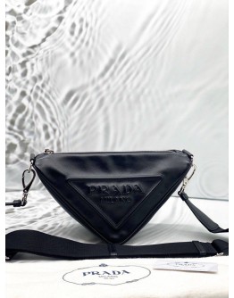 PRADA TRIANGLE SHOULDER AND CROSSBODY BAG IN BLACK LEATHER 