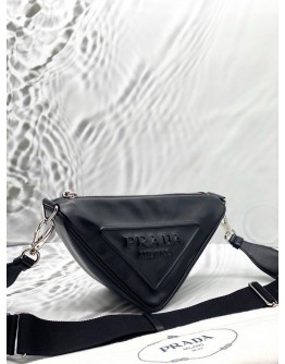 PRADA TRIANGLE SHOULDER AND CROSSBODY BAG IN BLACK LEATHER 