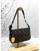 (LIKE NEW) LOUIS VUITTON SEQUINS POCHETTE ACCESSORIES IN BROWN MONOGRAM ECLIPSE WITH BLACK LEATHER