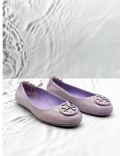 TORY BURCH MINNIE TRAVEL BALLET FLATS SIZE 39 IN LILAC PATENT LEATHER