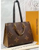 (LIKE NEW) MICROCHIP LOUIS VUITTON ON THE GO MM IN BROWN MONOGRAM REVERSE CANVAS WITH BLACK LEATHER -FULL SET- 